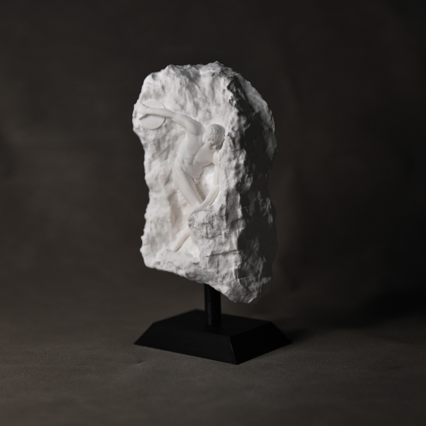 Greek Discobolus Statue Plaste - Resin Art Aesthetic ulasan dan harga