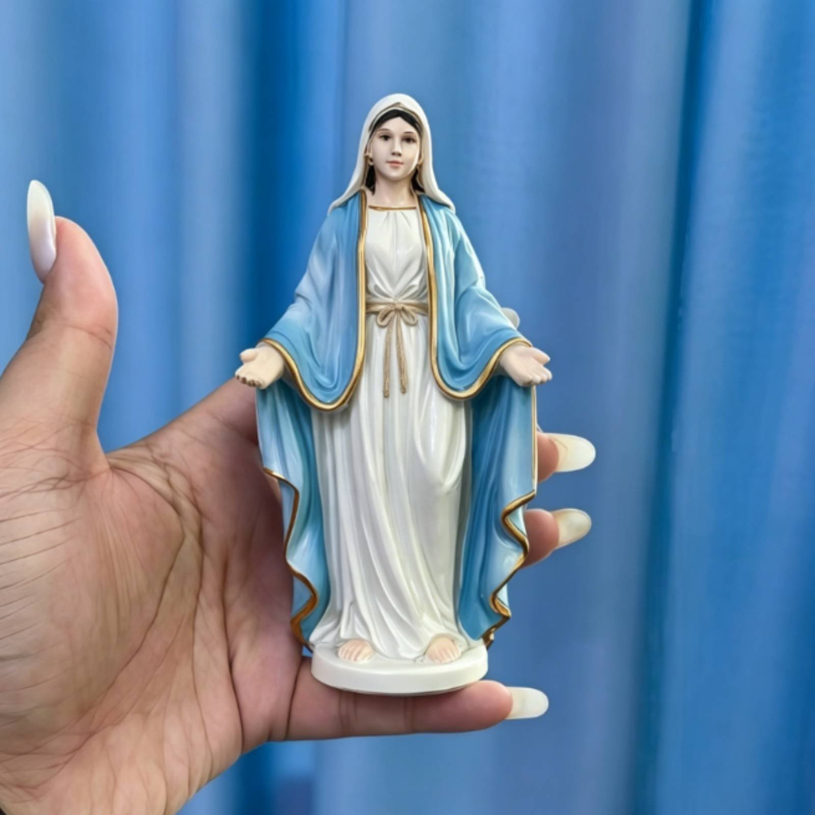 Female Resin Statue Special Ed - Resin Art And Design ulasan dan harga